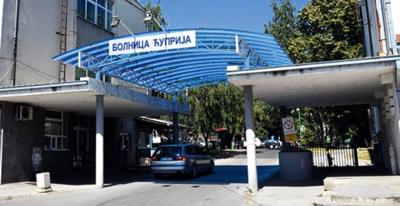 Zaraženo devet medicinara. jedan ljekar preminuo