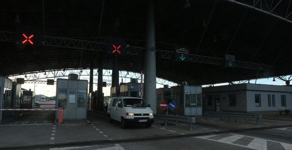 Hrvatska zatvara sve  prelaze sa BiH