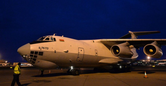 Beograd: Stižu još dva aviona medicinske opreme