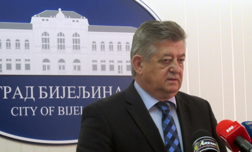 Mićić i njegova supruga negativni na virus korona