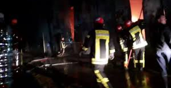 Gradačac: Izgorio pogon modne konfekcije "Famako"