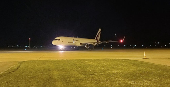 Stigao prvi avion sa opremom za mobilnu bolnicu