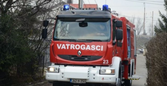 Izgorjela kuća i dvije kolibe kod Han Pijeska