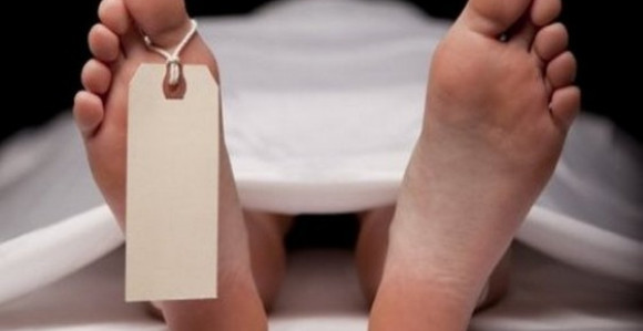 Glumio mrtvaca zbog korona karantina da bi se vratio kući!