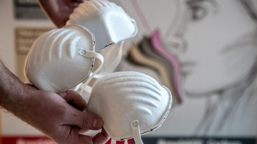 Ukradeno dva miliona hirurških maski u Španiji