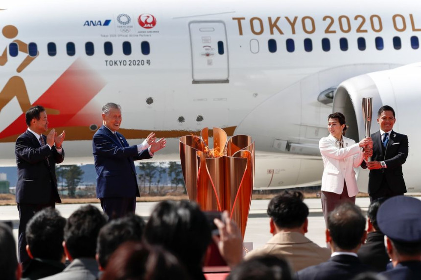 Olimpijski plamen povučen iz javnosti u Japanu