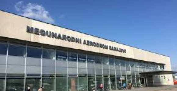 Avion iz Abu Dabija doletio zbog jednog putnika