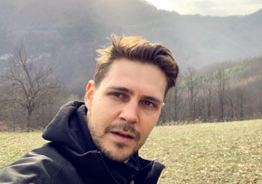 Miloš Biković spakovao kofere i otišao na selo