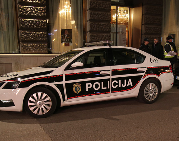 Starica skočila sa šestog sprata u Tuzli