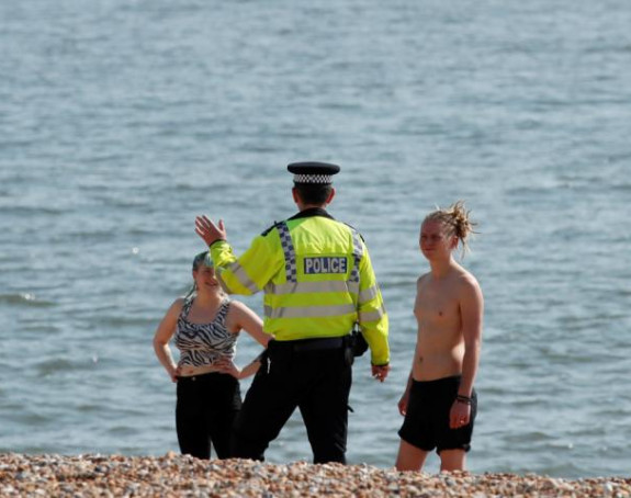 U Češkoj nudisti mogu biti bez odeće ali bez maske ne!