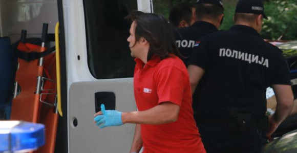 Muškarac se zapalio u automobilu, pa skočio u Dunav