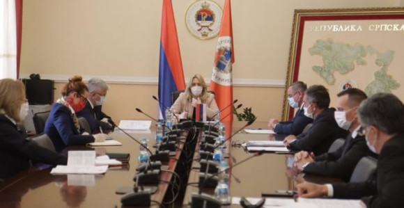 Predsjednica povlači nedavno potpisanu uredbu?!