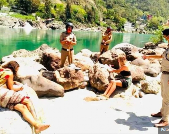 Zbog kršenja zabrane kretanja turisti morali 500 puta napisati "izvinite"!?