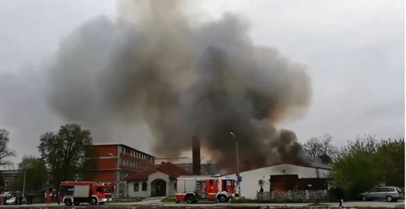 Veliki požar: Gore garaže Opšte bolnice u Jagodini