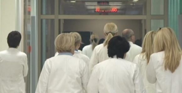 Ovo su uslovi za medicinare da dobiju 1.000 maraka