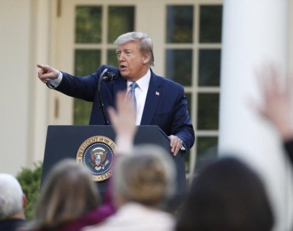 Donald Tramp prijeti da će raspustiti Kongres