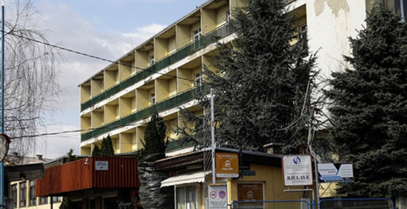 SA: Jedna osoba iz karantina prijeti da će se zapaliti