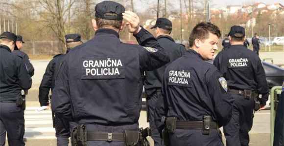 Dva službenika GP zaražena, 18 u samoizolaciji