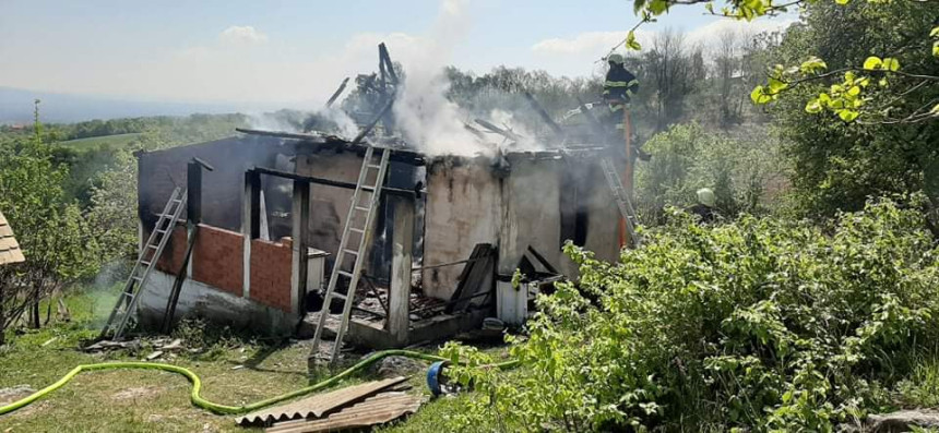 Zvornik: Izgorjela kuća, sumnja se da je stradala starica