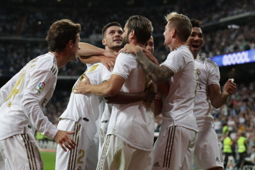 Luka Jović i Luka Modrić usred "masakra" u Madridu