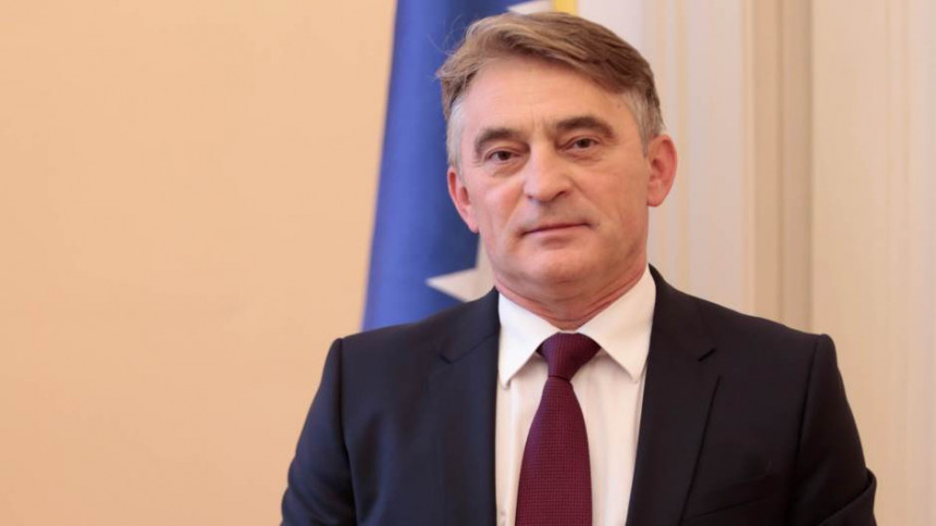 Комшић захвалио ЕУ на помоћи, осудио Додикове нападе