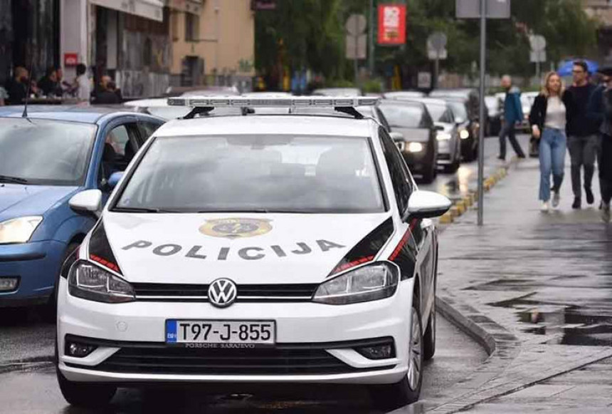 Сарајево: Полиција у стану пронашла двије бомбе