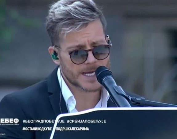 Pratite uživo koncert Saše Kovačevića ispred Skupštine Beograda!