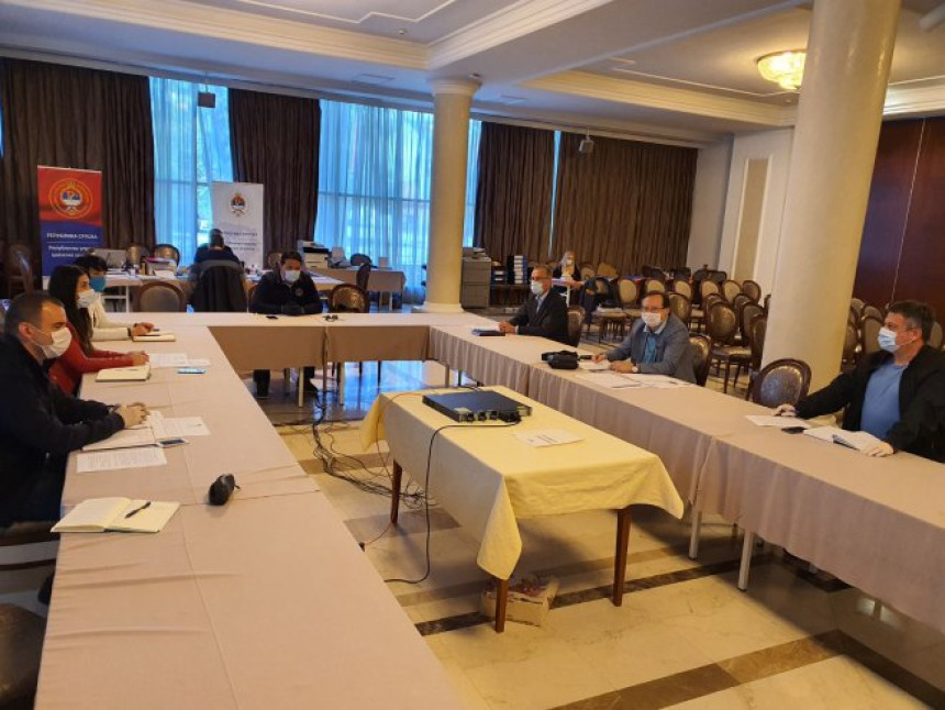 "Nove mjere u FBiH prijete novom talasu epidemije"