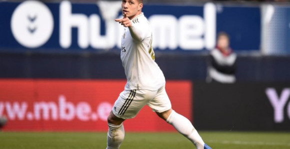 Jović ostaje u Realu, savjetovano mu bježi od medija