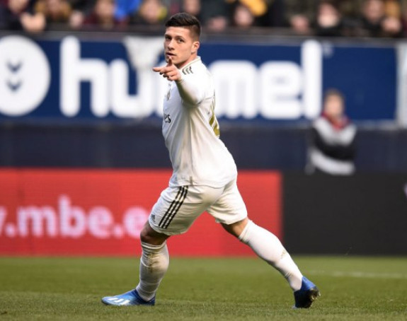 Jović ostaje u Realu, savjetovano mu bježi od medija