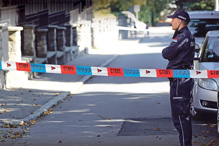 Žena skočila sa trećeg sprata bolnice u Beogradu
