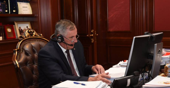 Dozvoljen rad buticima u tržnim centrima u Srpskoj