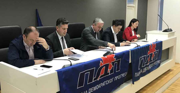 PDP: Vlada da počne sa isplatom pomoći privrednicima