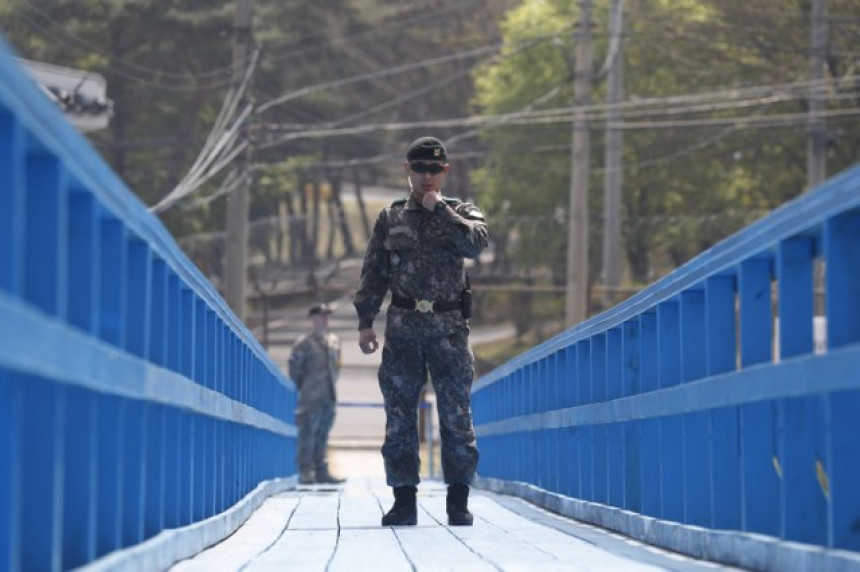 Сјеверна и Јужна Кореја размијениле ватру на граници