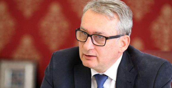 "Osjećam stid zbog toga što Košarac predstavlja Srpsku"