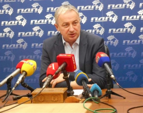 Иницијатива за смјену министра Сташе Кошарца