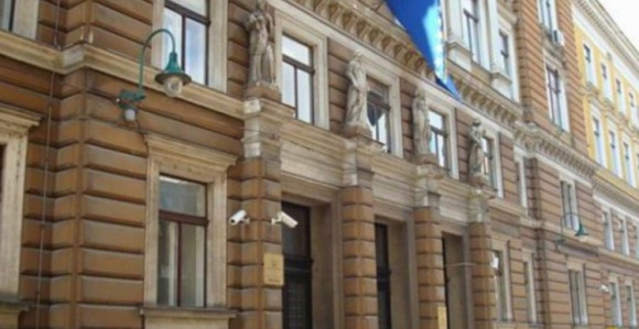 Državnoj službenici četiri godine zatvora zbog prevare