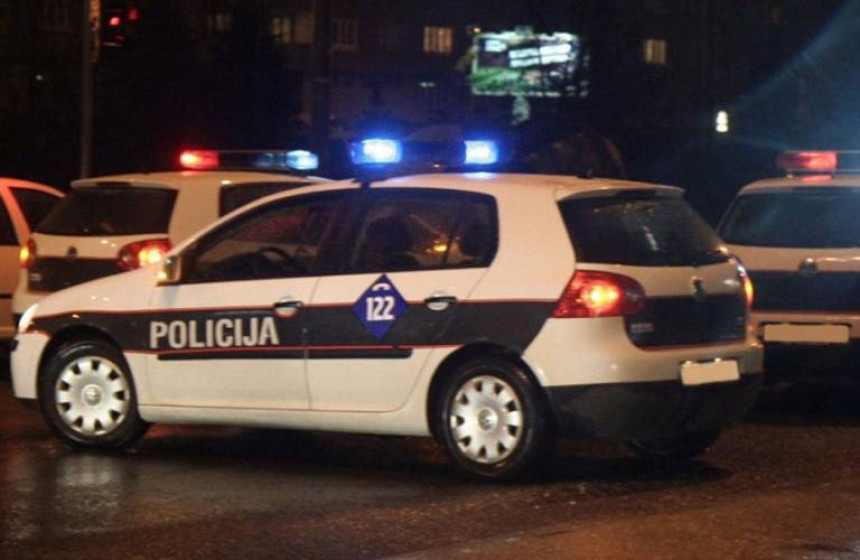 Sarajevo: Obračun navijača, tukli se palicama