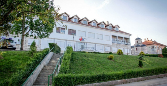 Nevesinje: Vozač međunarodnog saobraćaja zaražen