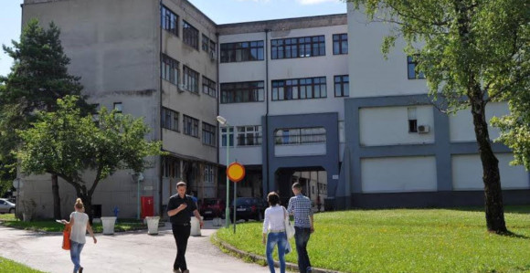 Preminula žena iz Cazina, tri nova slučaja u USK