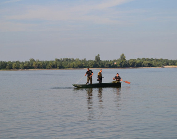 Utopio se tinejdžer dok se kupao sa drugarima u jezeru