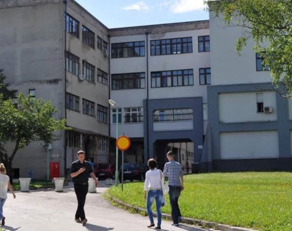 Preminula žena iz Cazina, tri nova slučaja u USK