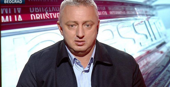Šta da radite ako se nađete usred pucnjave u kafiću