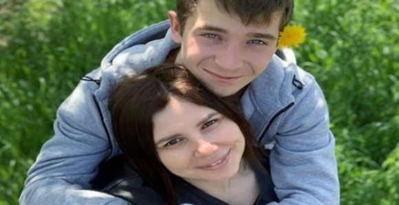 Ruskinja se udaje se za usvojenog sina!