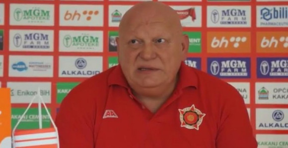 Фудбал заробљен између интереса оних који се питају!