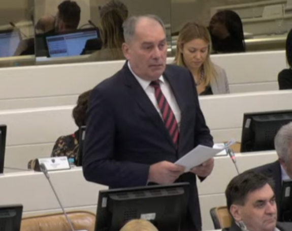 Ustaški režim je bio fašistički, osuditi sve zločine