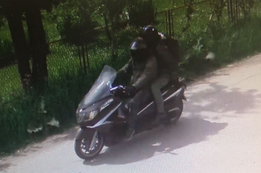 Ako prepoznajete ova lica javite odmah policiji