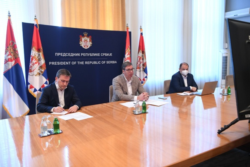 Vučić sa predstavnicima Srba iz Crne Gore: Bićemo uz svoj narod!