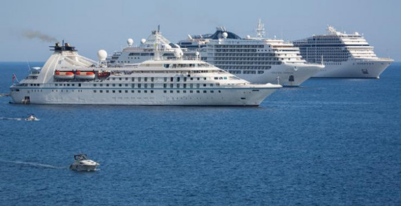 Preko 100 državljana BiH zarobljeno na kruzeru