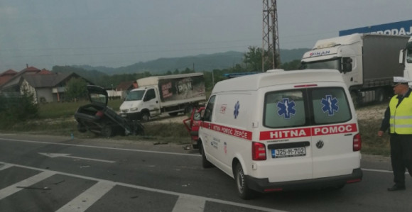 Povrijeđene tri osobe na dionici Žepče - Maglaj